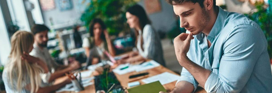 rencontres entre les employeurs et les jeunes diplômés